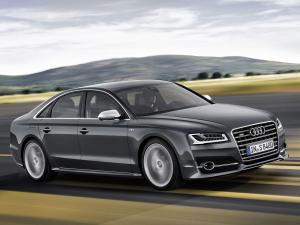 Audi S8 2013 года  (WW)
